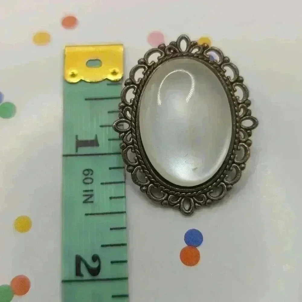 Vintage Pearl Opal Brooch in Milky White